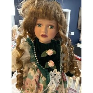 Christina‎ Verdi Porcelain Doll 1998 Special Edition Christina Collection Floral